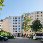 アパート 2-zimmer Mitte Mit Parkmoeglichkeit & Oepnv Anbindung