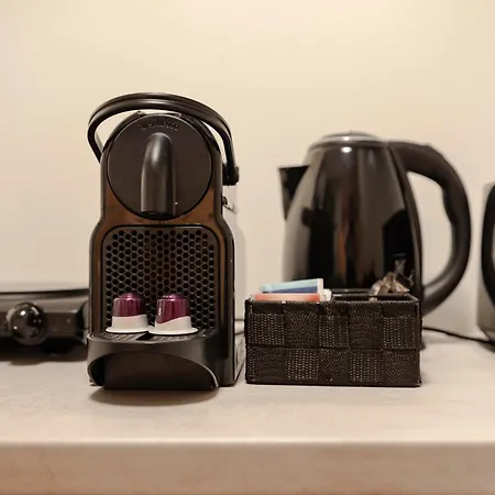 2-zimmer Mitte Mit Parkmoeglichkeit & Oepnv Anbindung דירה