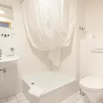 شقة 2-zimmer Mitte Mit Parkmoeglichkeit & Oepnv Anbindung