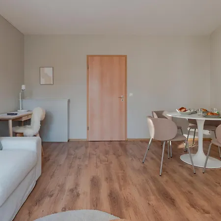 2-zimmer Mitte Mit Parkmöglichkeit&öpnv Anbindung * Berlin