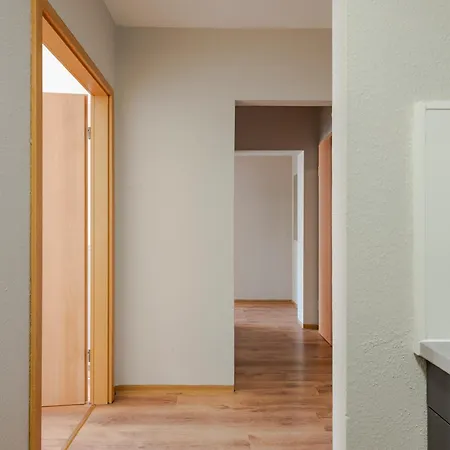 Apartment 2-zimmer Mitte Mit Parkmöglichkeit&öpnv Anbindung *