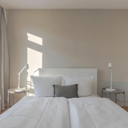 2-zimmer Mitte Mit Parkmöglichkeit&öpnv Anbindung *