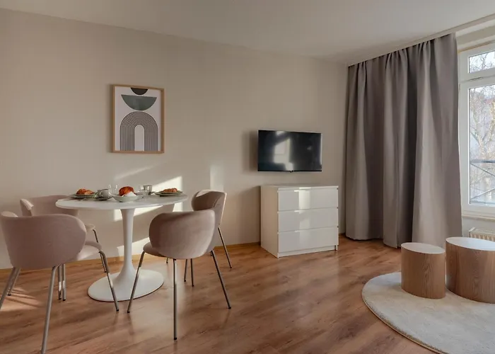 2-zimmer Mitte Mit Parkmoeglichkeit & Oepnv Anbindung *