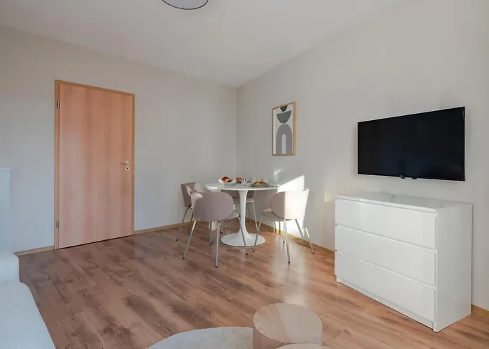 2-zimmer Mitte Mit Parkmoeglichkeit & Oepnv Anbindung Berlín